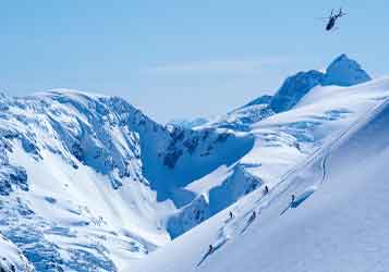 Skiing-holidays-canada